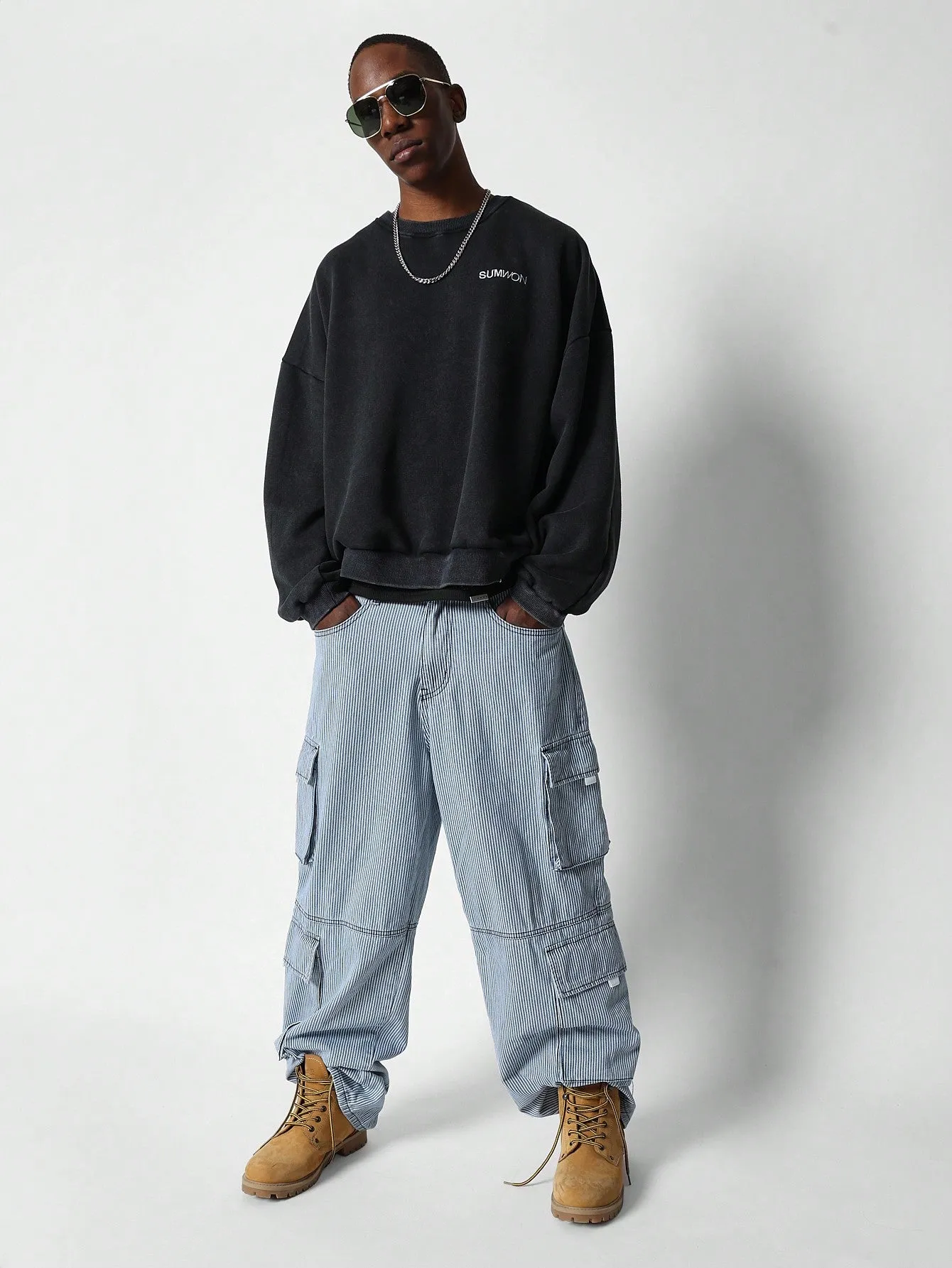 Loose Washed Sweatshirt With Embroidery And Graphic Print