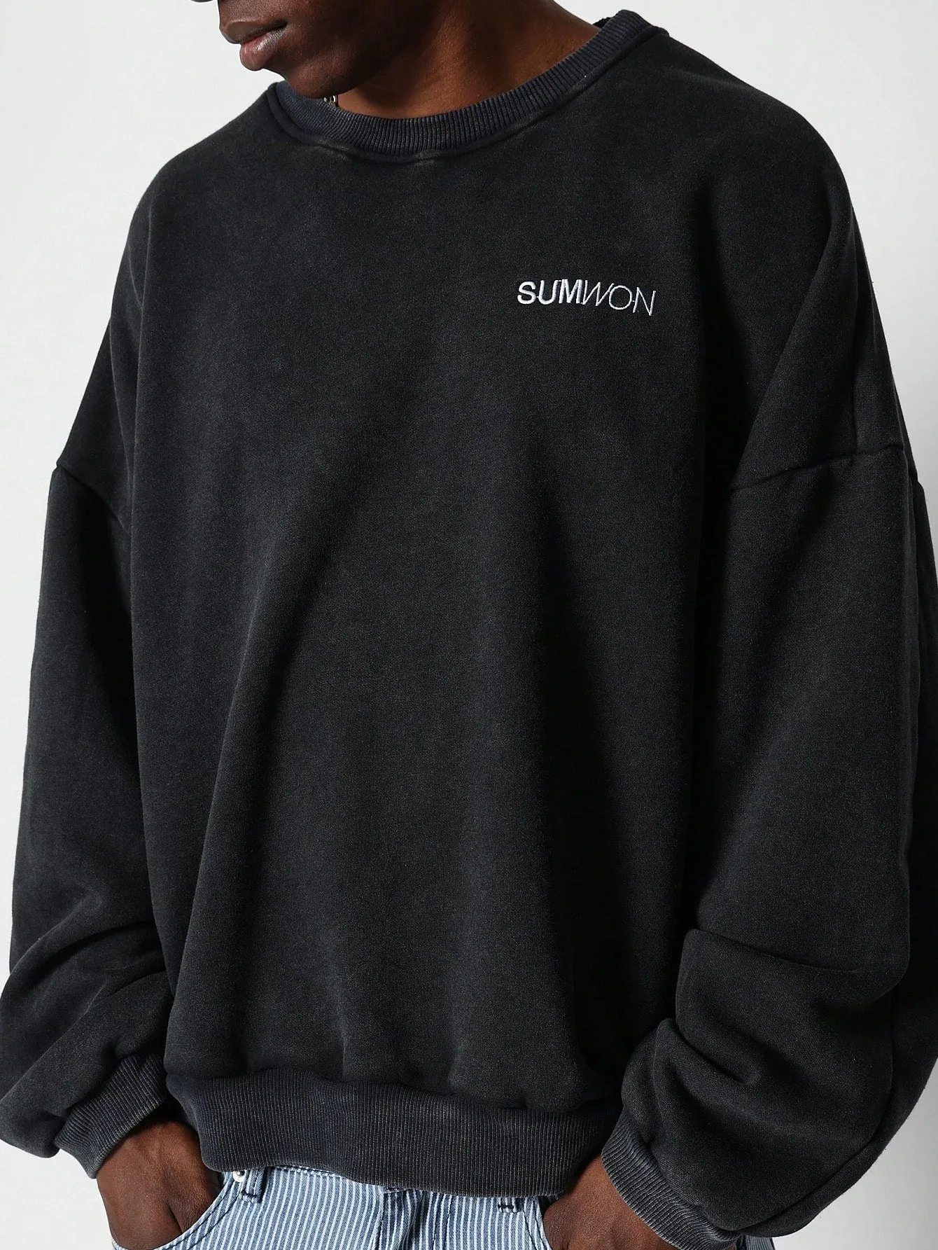 Loose Washed Sweatshirt With Embroidery And Graphic Print