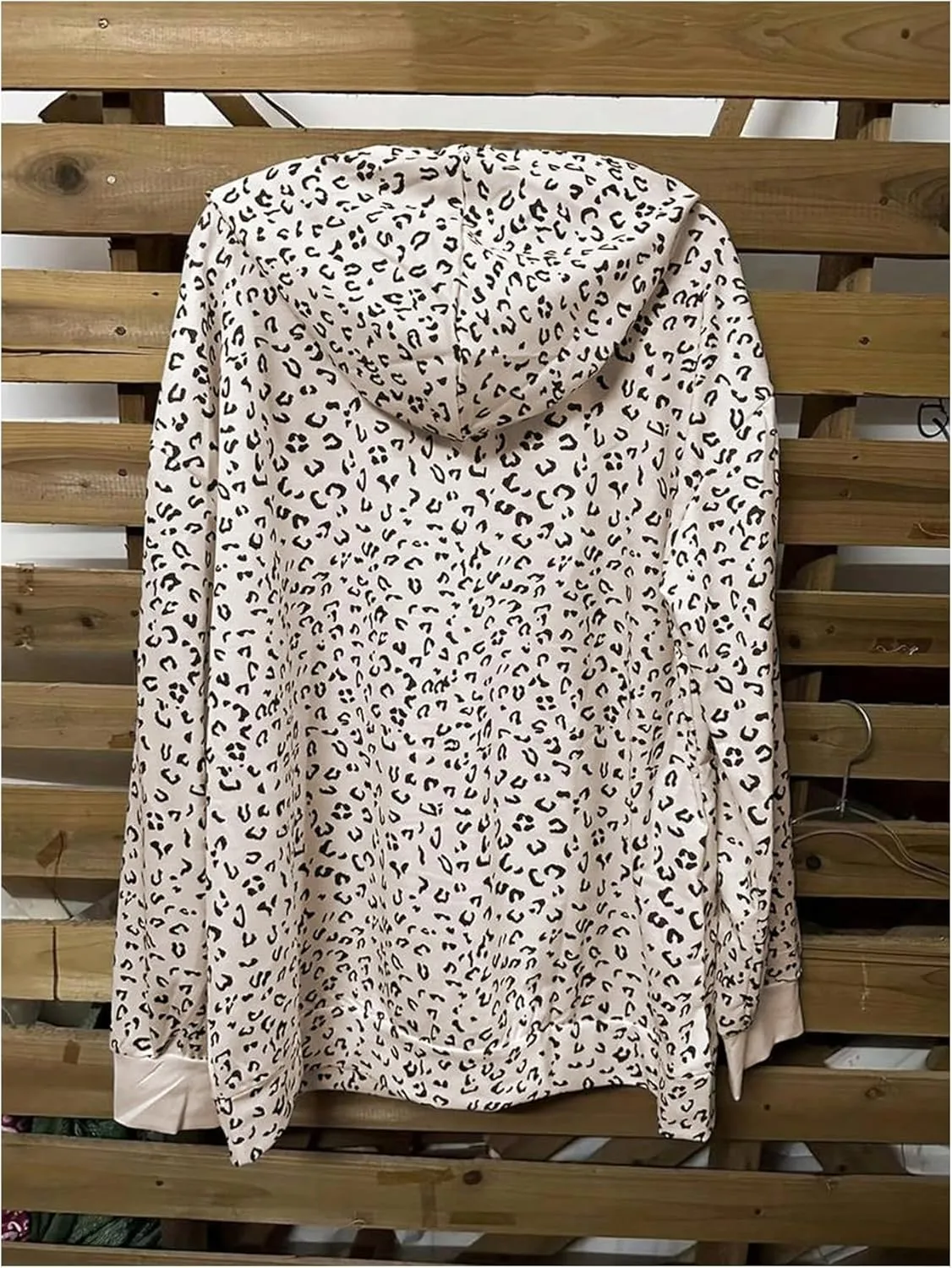 MakeMeChic Women's Leopard Print Hooded Sweatshirt Drawstring Long Sleeve Pocket Hoodie