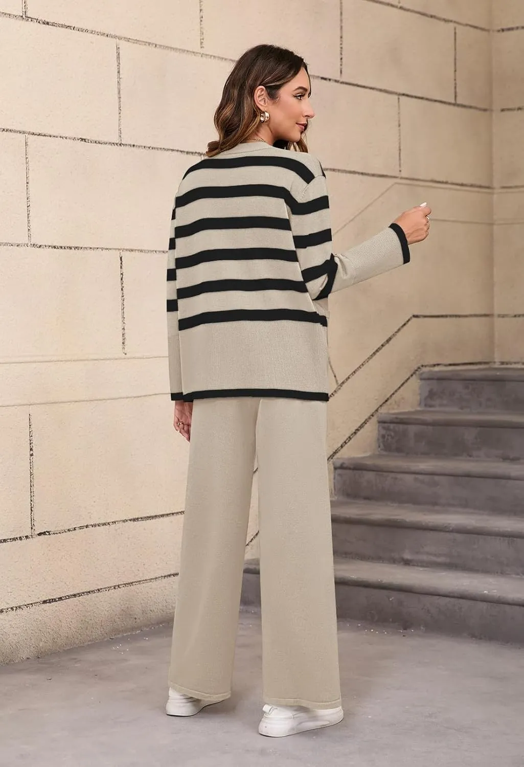Viottiset Women's 2 Piece Outfits Stripe Sweatsuit Set Long Sleeve Button Sweatshirt Wide Leg Sweatpants Lounge Set